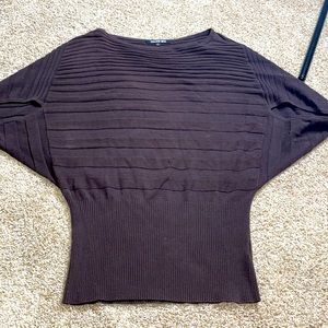 Brown cape like sweater Gianni Bini